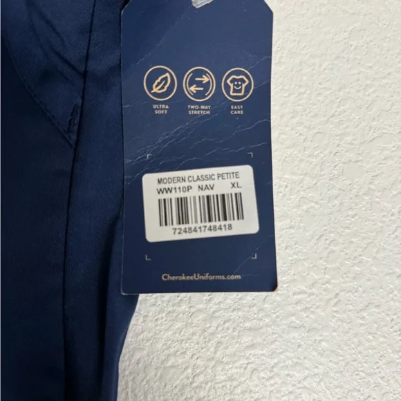 Cherokee Revolution Workwear in Deep Blue - Picture 3 of 6